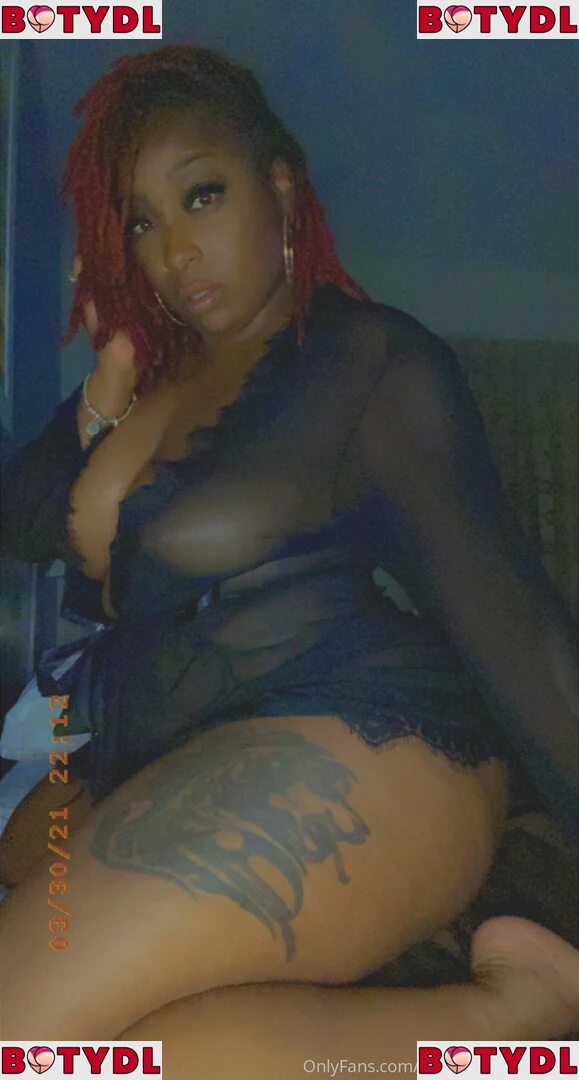 mzstrawberryhenny Onlyfans Photo Gallery 