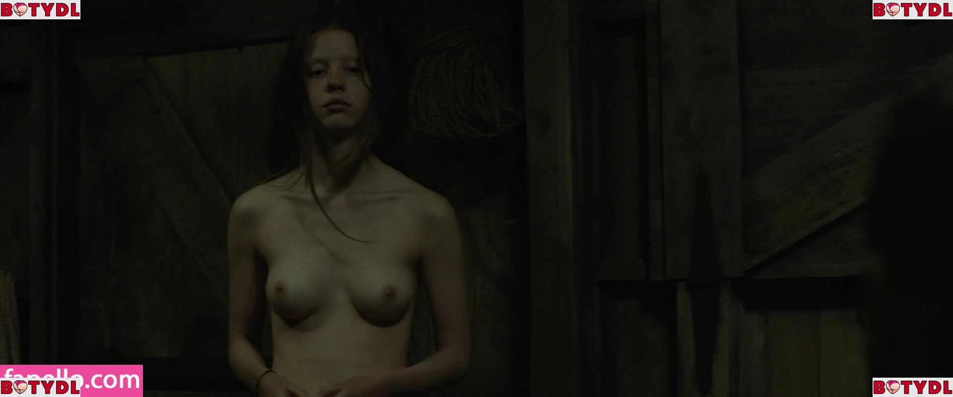 Mia Goth Onlyfans Photo Gallery 