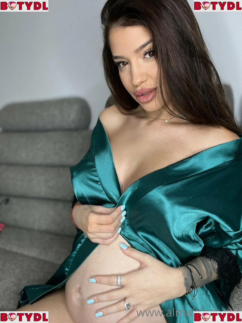 almablack Onlyfans Photo Gallery 