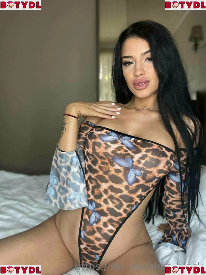 almablack Onlyfans Photo Gallery 