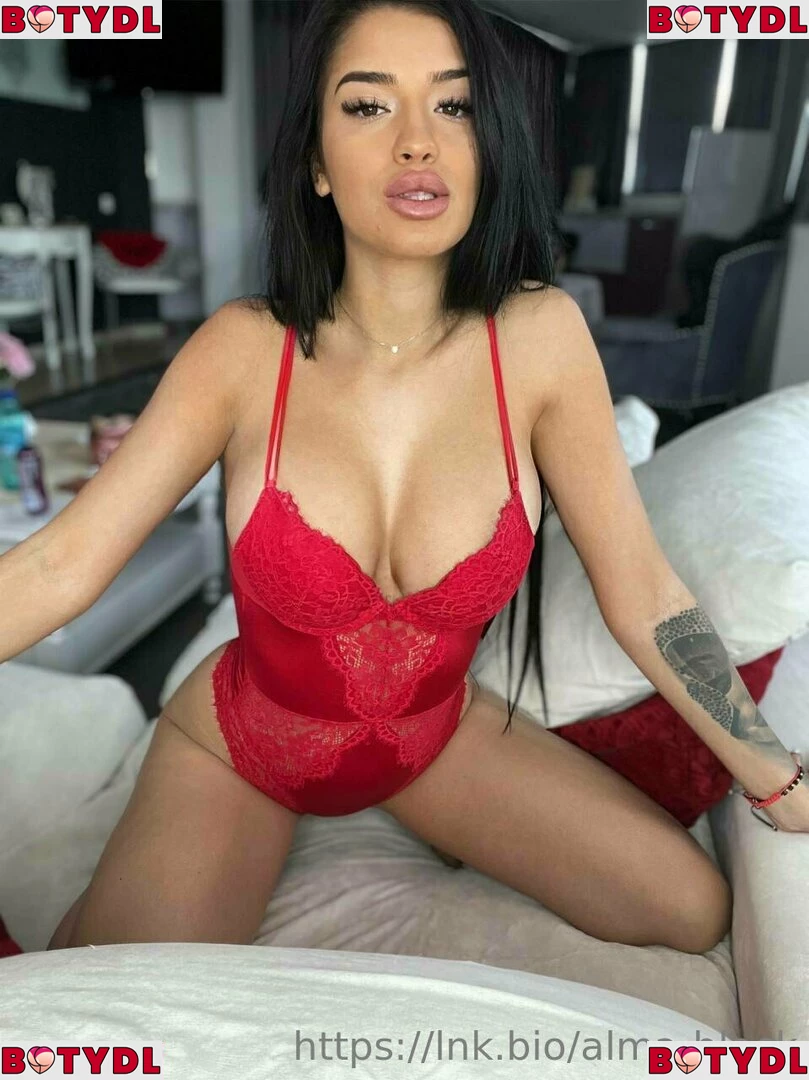 almablack Onlyfans Photo Gallery 