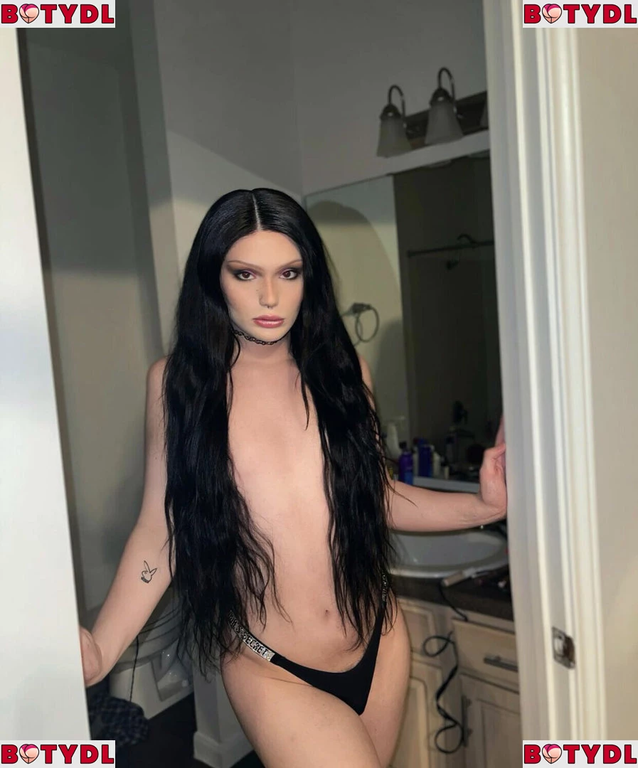 Xena.Divine Onlyfans Photo Gallery 