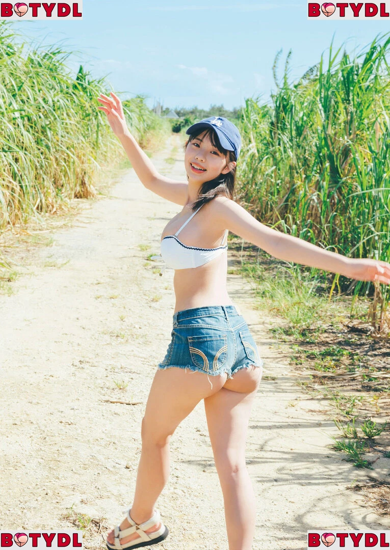 Kikuchi Hina Onlyfans Photo Gallery 