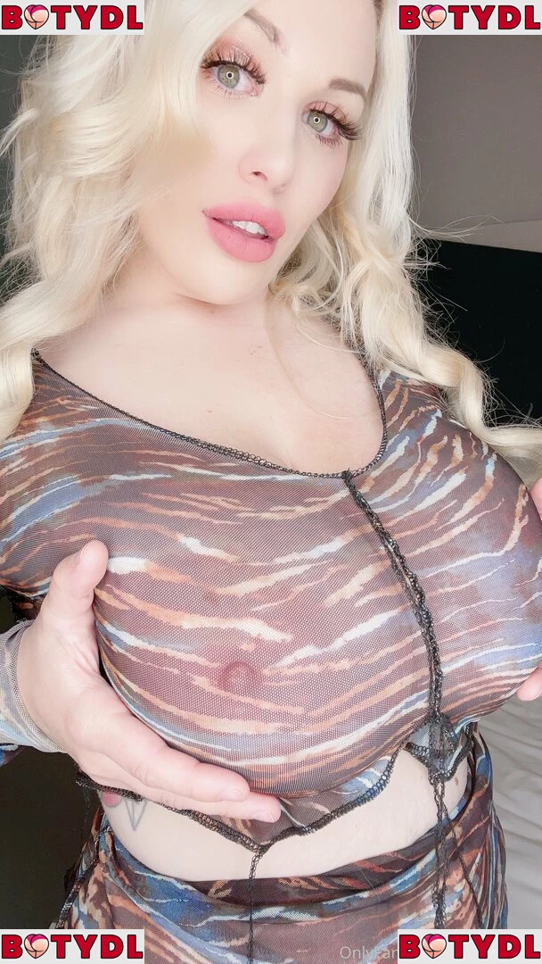 lilybigboobs Onlyfans Photo Gallery 