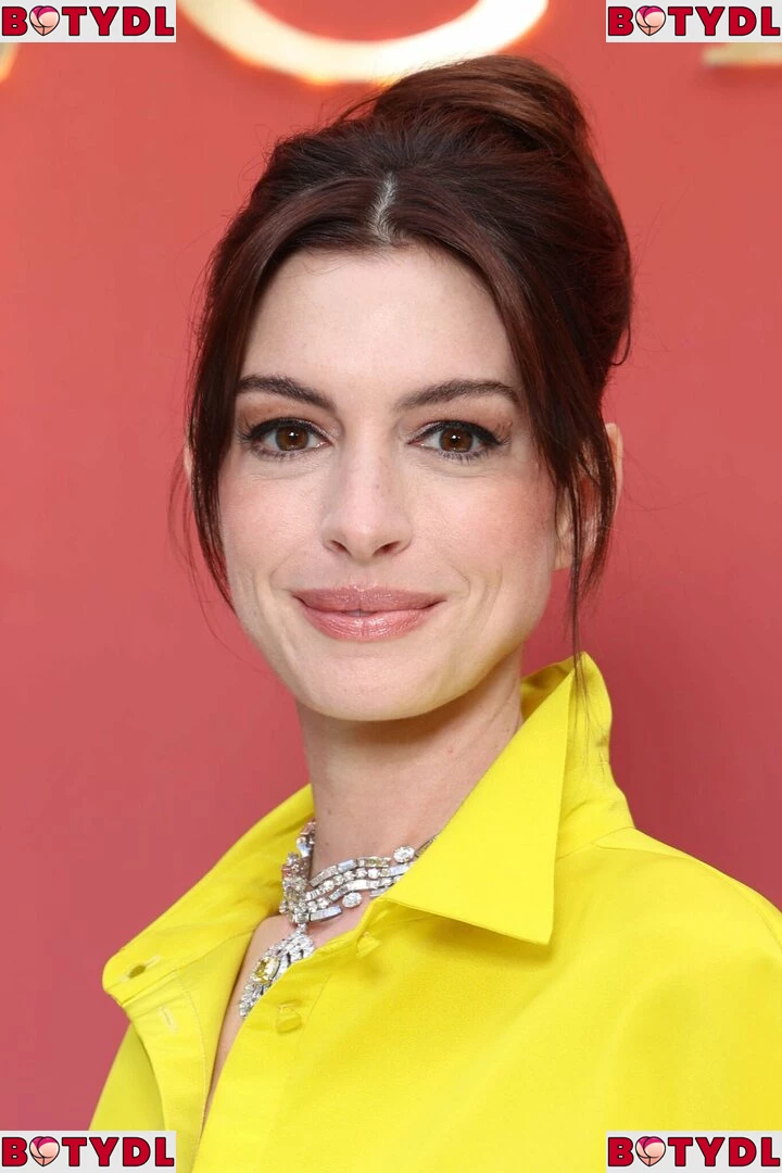 Anne Hathaway Onlyfans Photo Gallery 