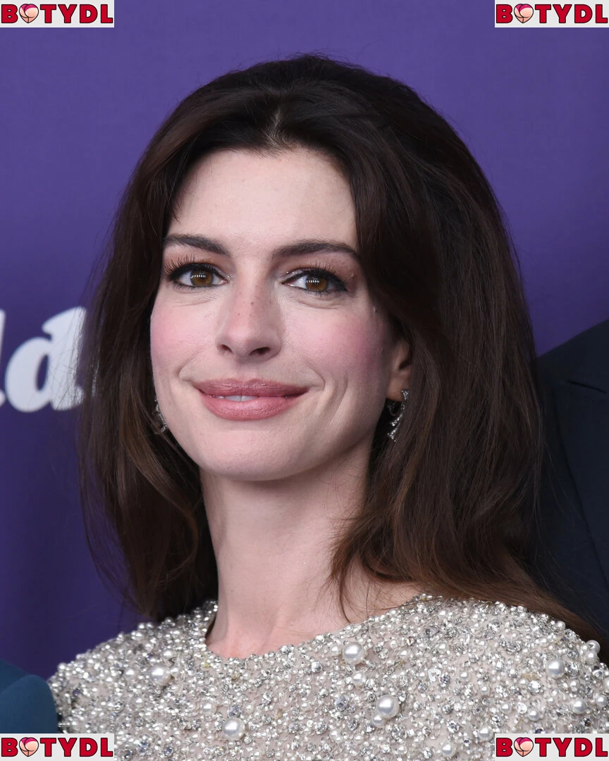 Anne Hathaway Onlyfans Photo Gallery 