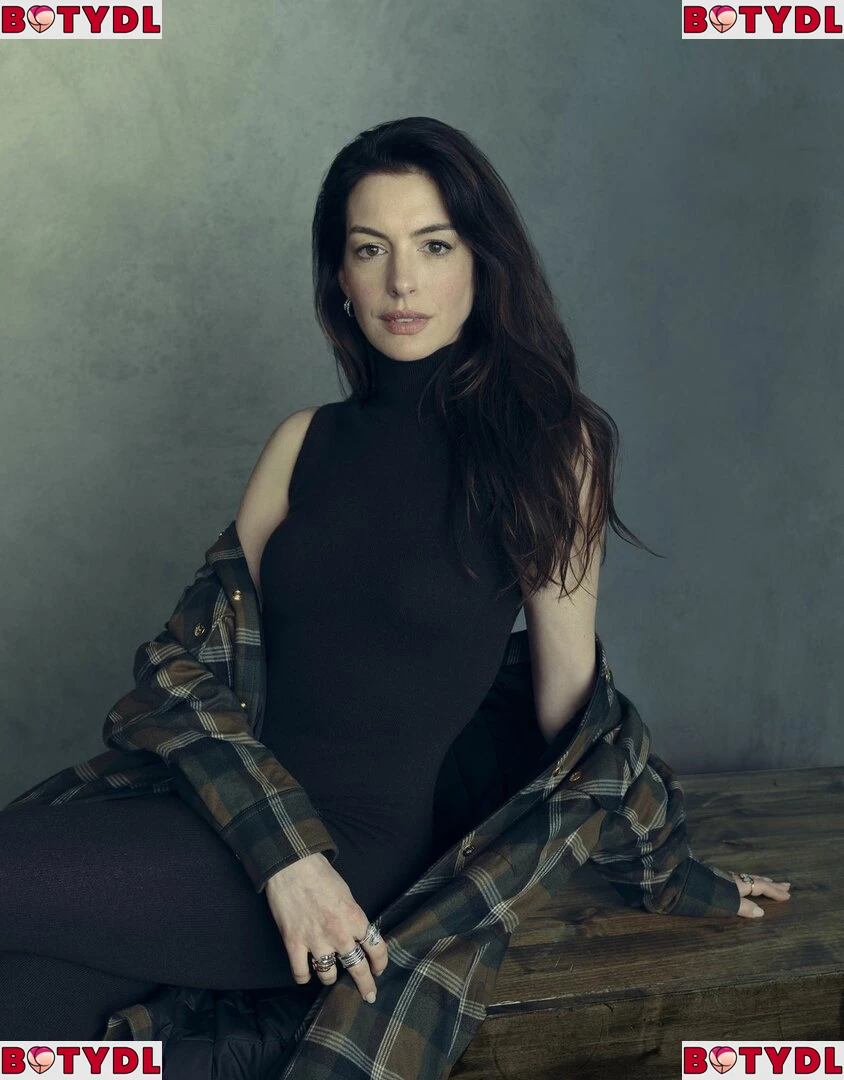 Anne Hathaway Onlyfans Photo Gallery 