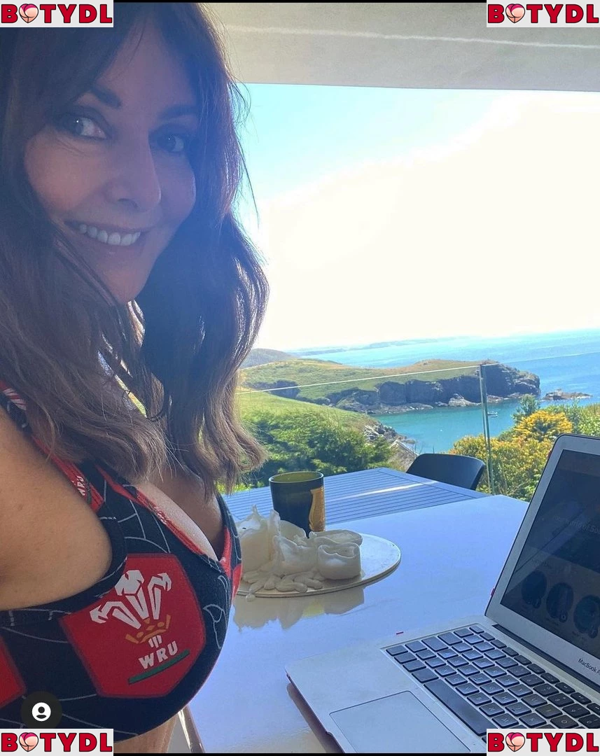 Carol Vorderman Onlyfans Photo Gallery 