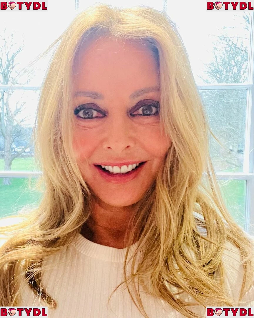 Carol Vorderman Onlyfans Photo Gallery 