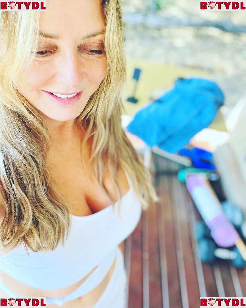 Carol Vorderman Onlyfans Photo Gallery 