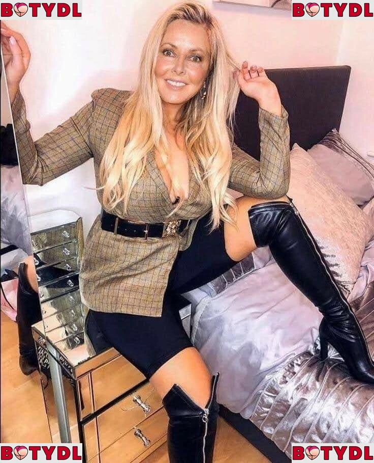 Carol Vorderman Onlyfans Photo Gallery 