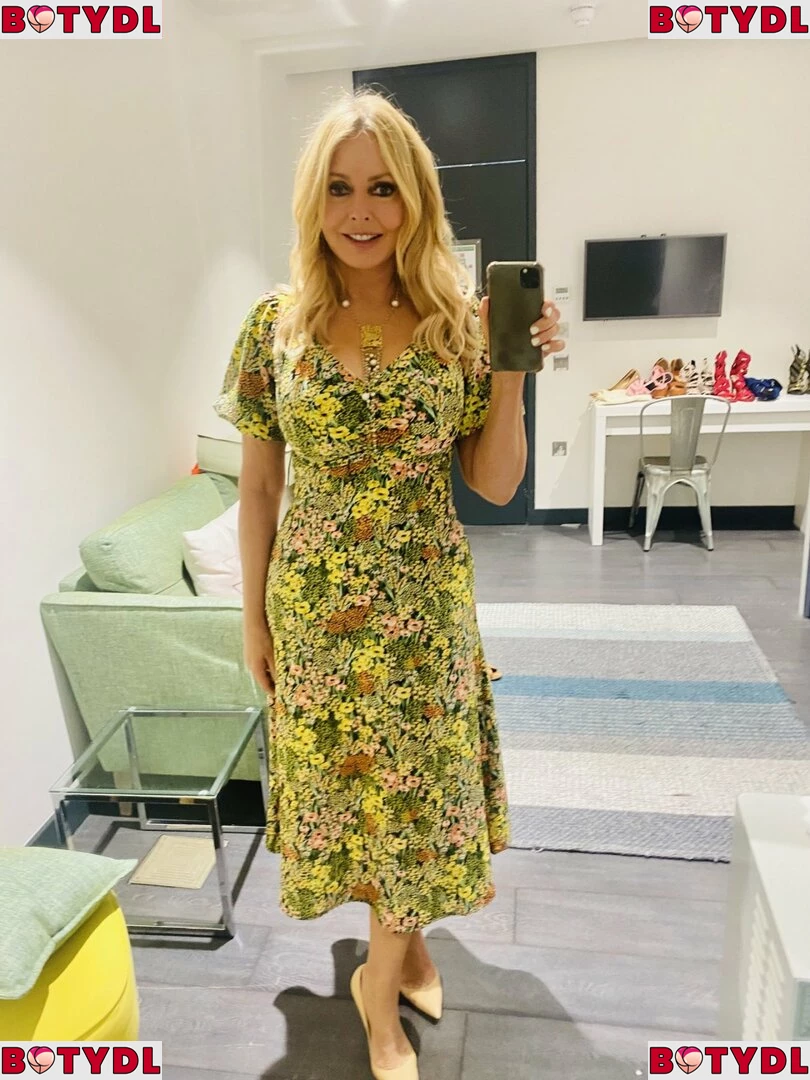 Carol Vorderman Onlyfans Photo Gallery 