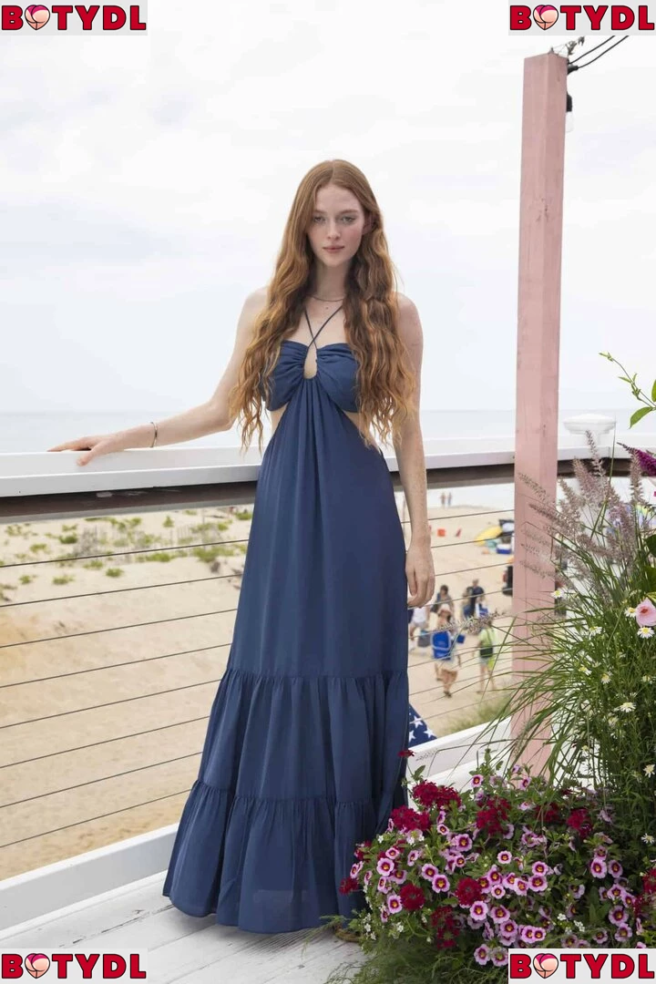 Larsen Thompson Onlyfans Photo Gallery 