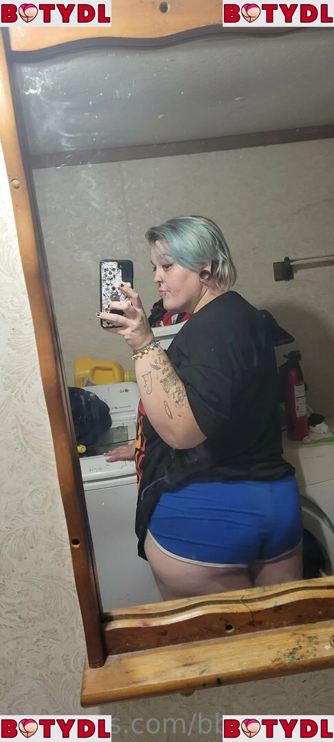 bbwstonerdoll Onlyfans Photo Gallery 