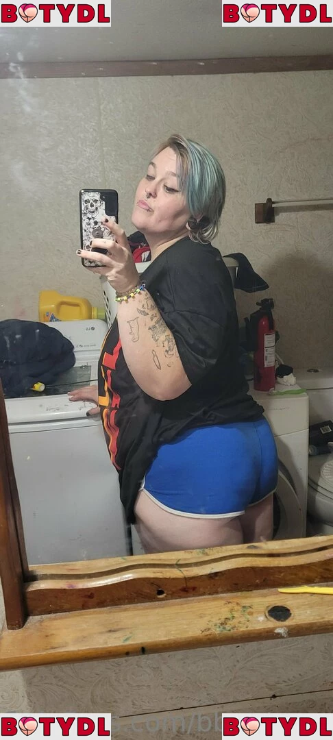 bbwstonerdoll Onlyfans Photo Gallery 