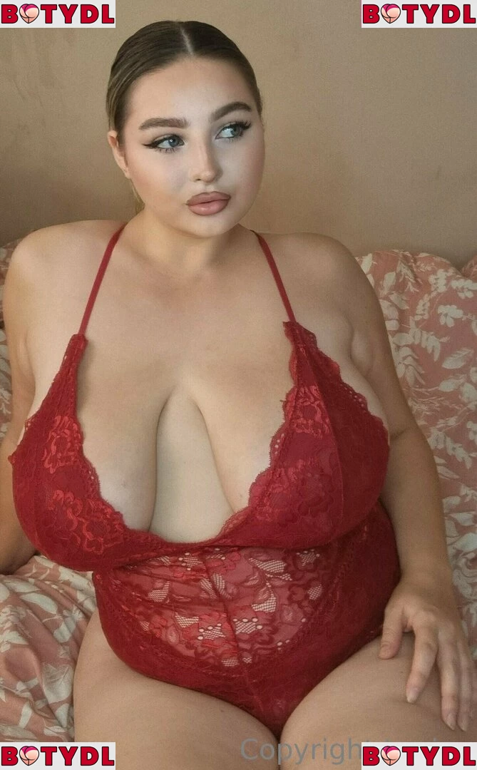 uktittygoddess Onlyfans Photo Gallery 