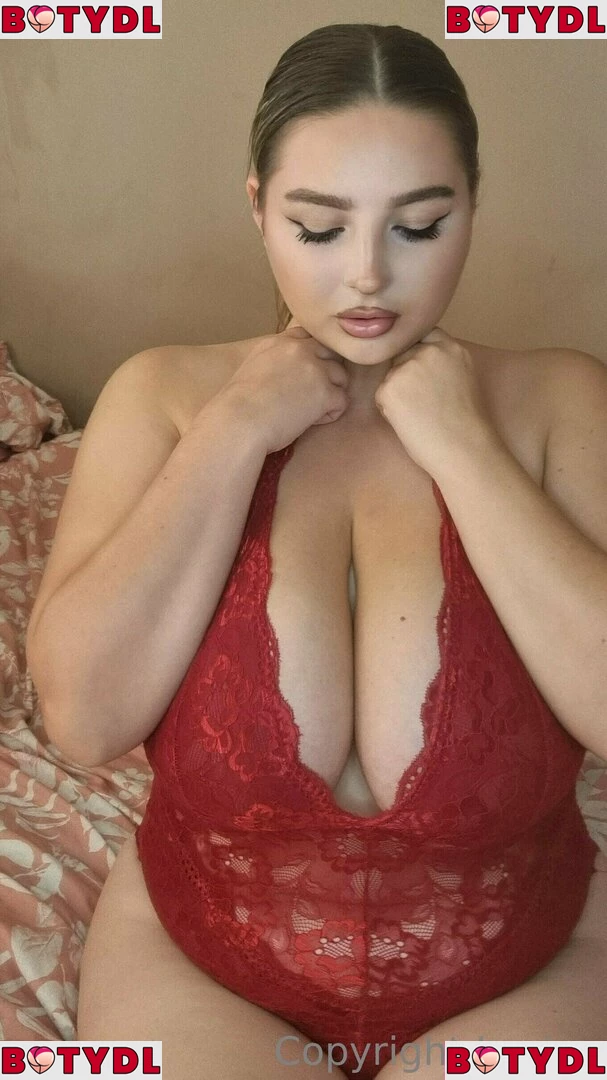 uktittygoddess Onlyfans Photo Gallery 