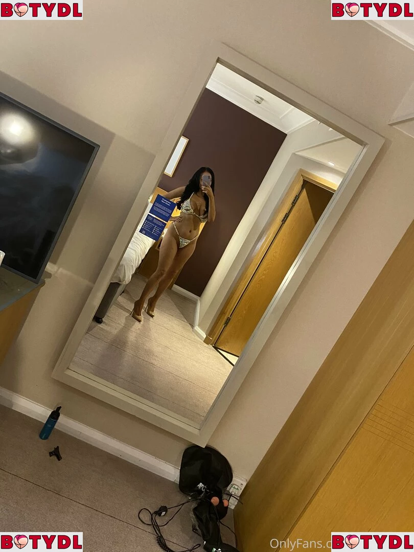 clarajanex Onlyfans Photo Gallery 