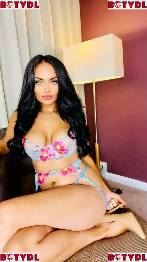 clarajanex Onlyfans Photo Gallery 