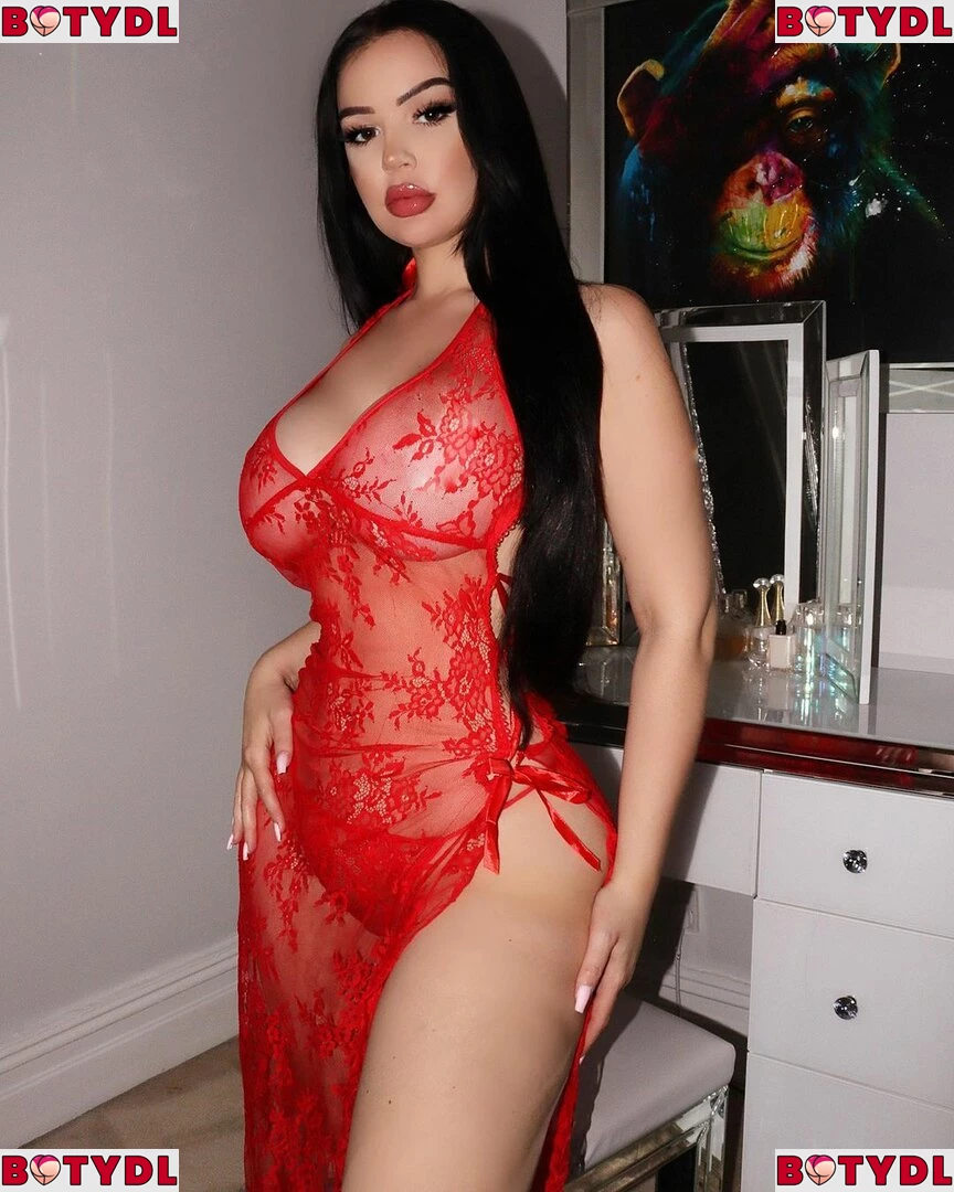 Elizabeth Georgina Onlyfans Photo Gallery 