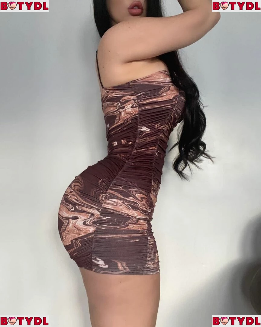 Elizabeth Georgina Onlyfans Photo Gallery 