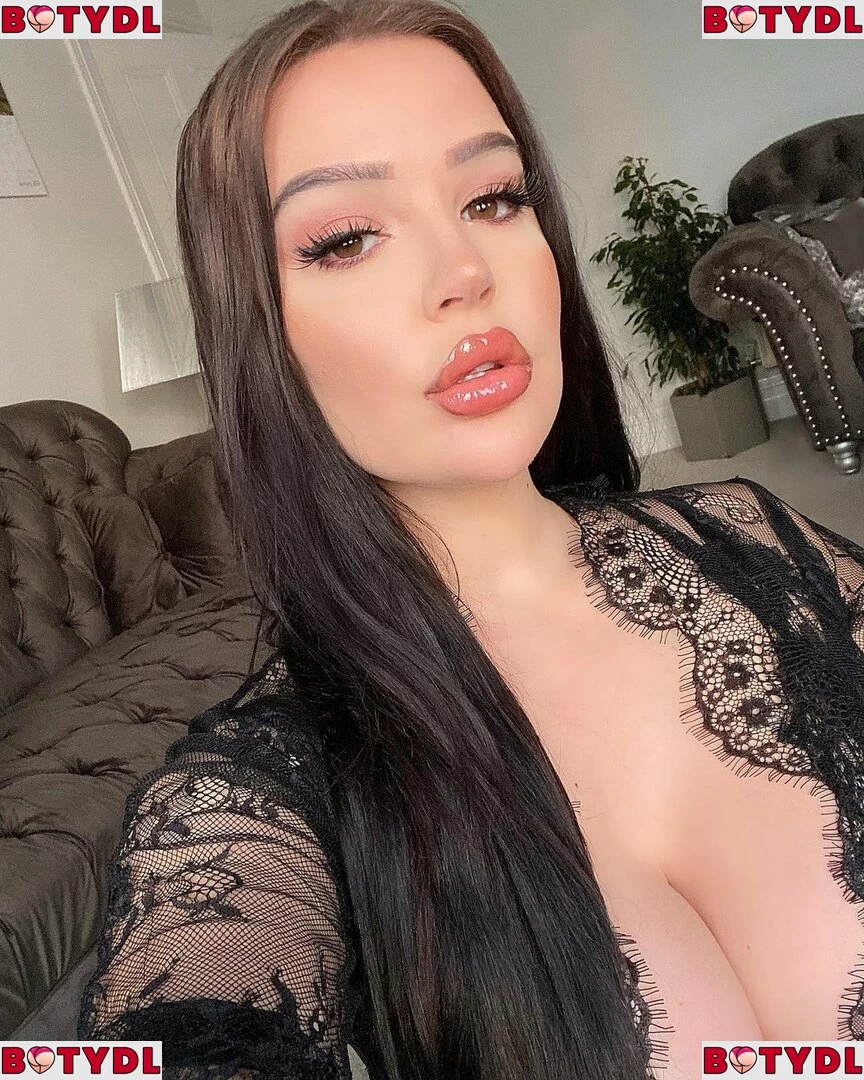 Elizabeth Georgina Onlyfans Photo Gallery 