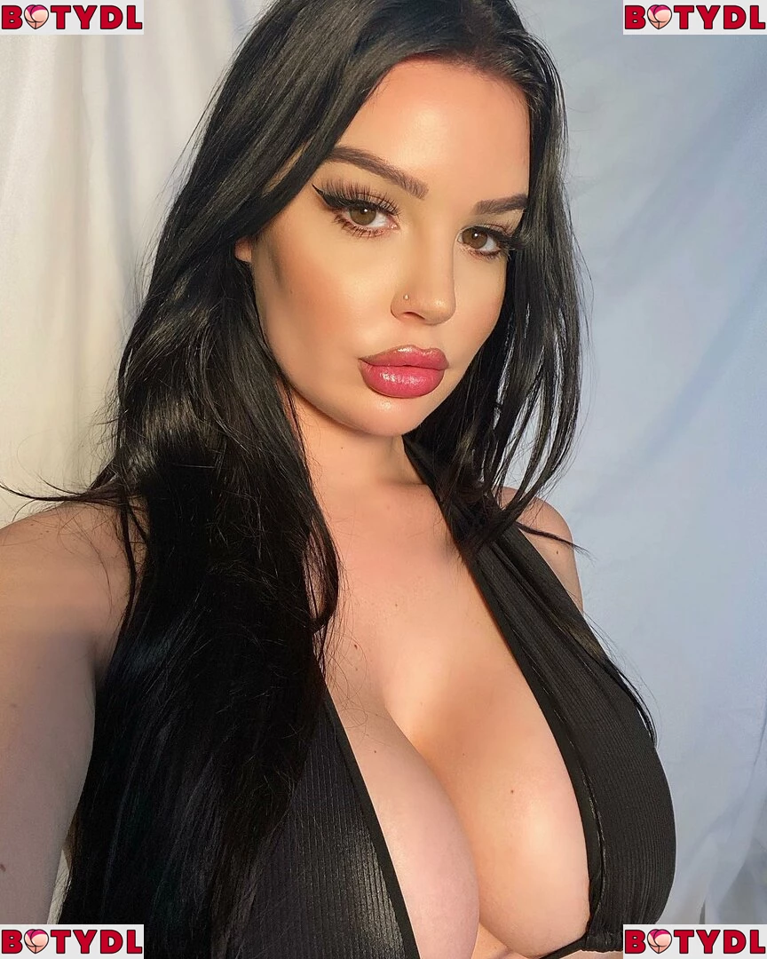 Elizabeth Georgina Onlyfans Photo Gallery 