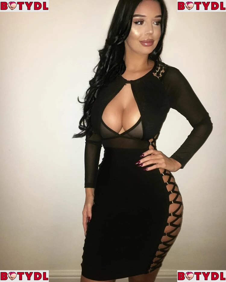 Elizabeth Georgina Onlyfans Photo Gallery 