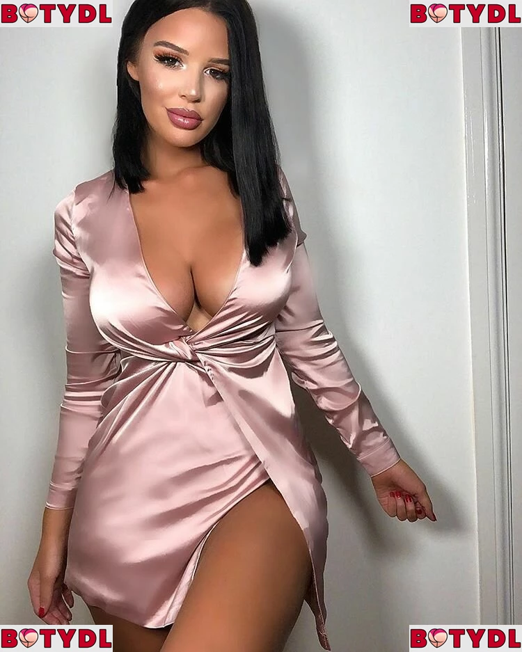 Elizabeth Georgina Onlyfans Photo Gallery 