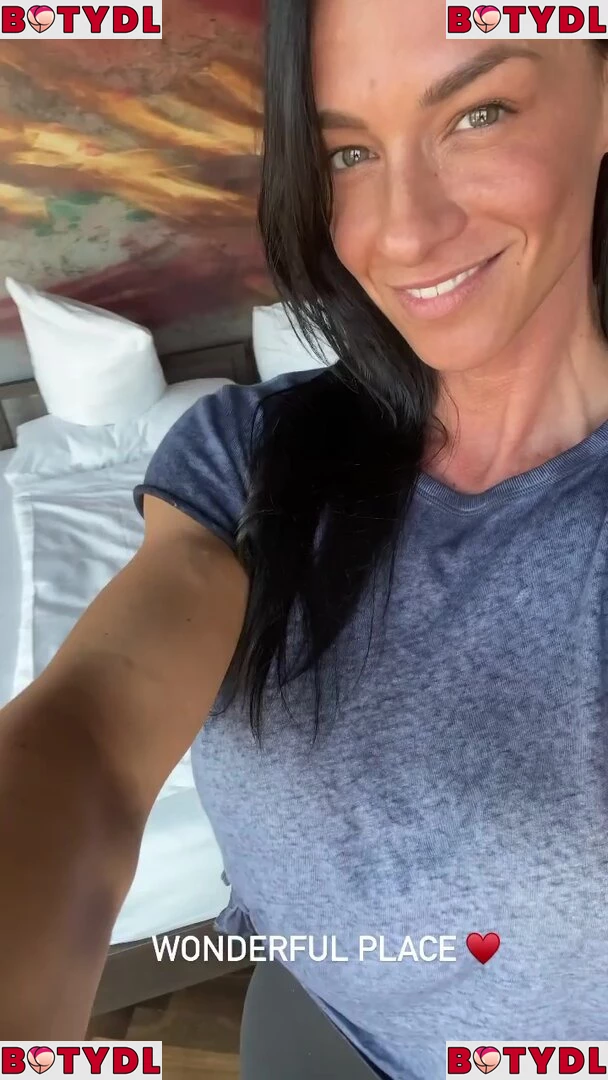 Cindy Landolt Onlyfans Photo Gallery 