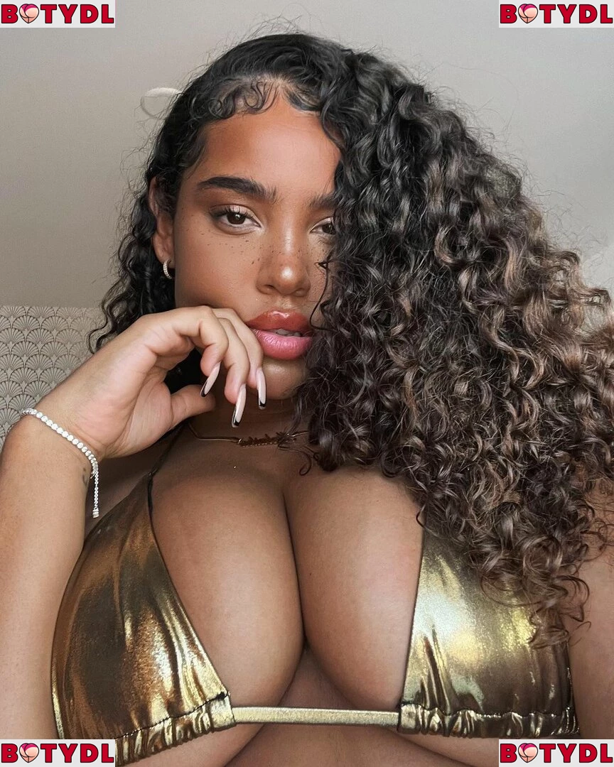 Malaika Terry Onlyfans Photo Gallery 