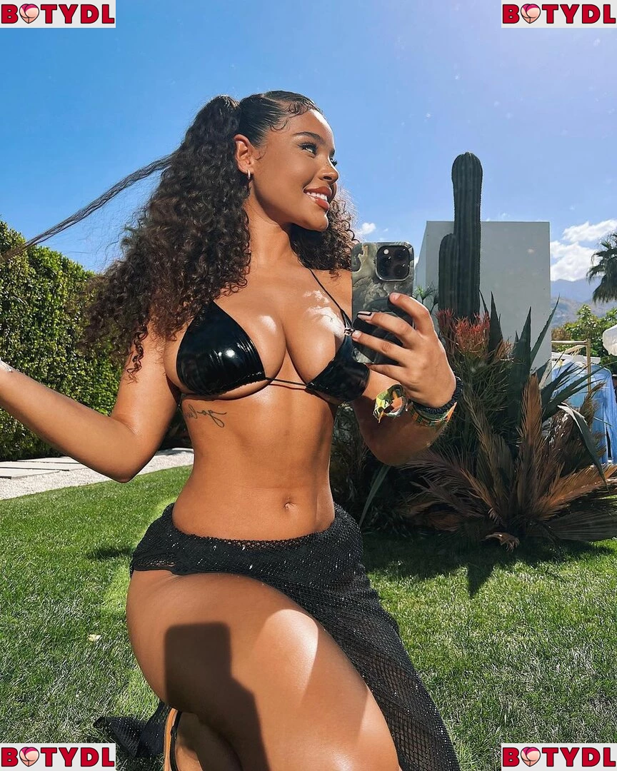 Malaika Terry Onlyfans Photo Gallery 