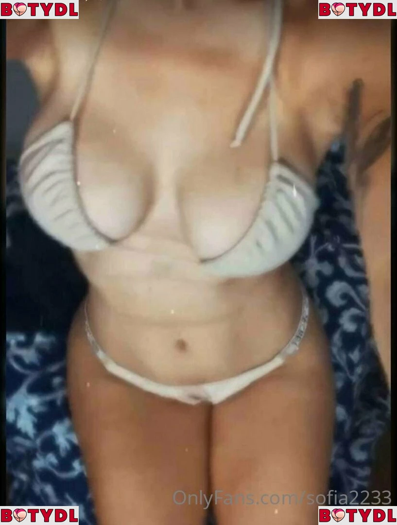 sofia2233 Onlyfans Photo Gallery 