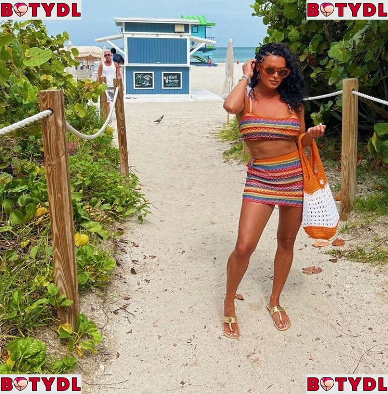 Joy Taylor Onlyfans Photo Gallery 