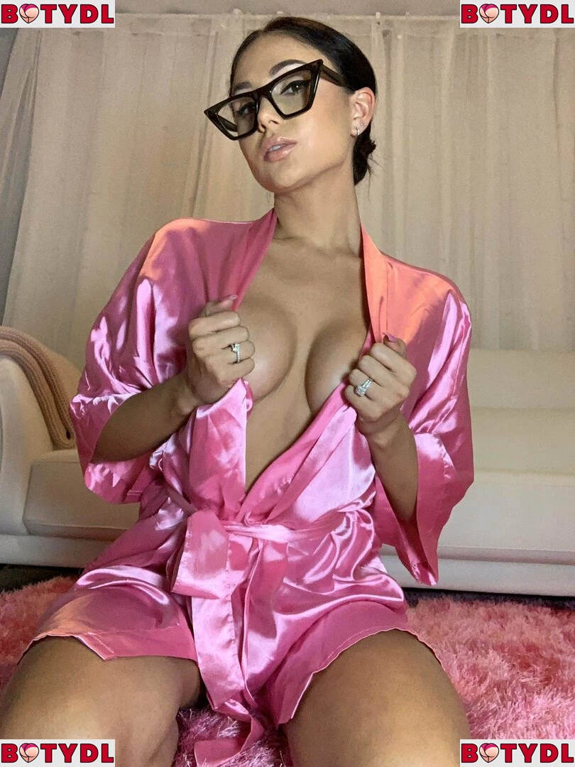 Ariana Marie Onlyfans Photo Gallery 