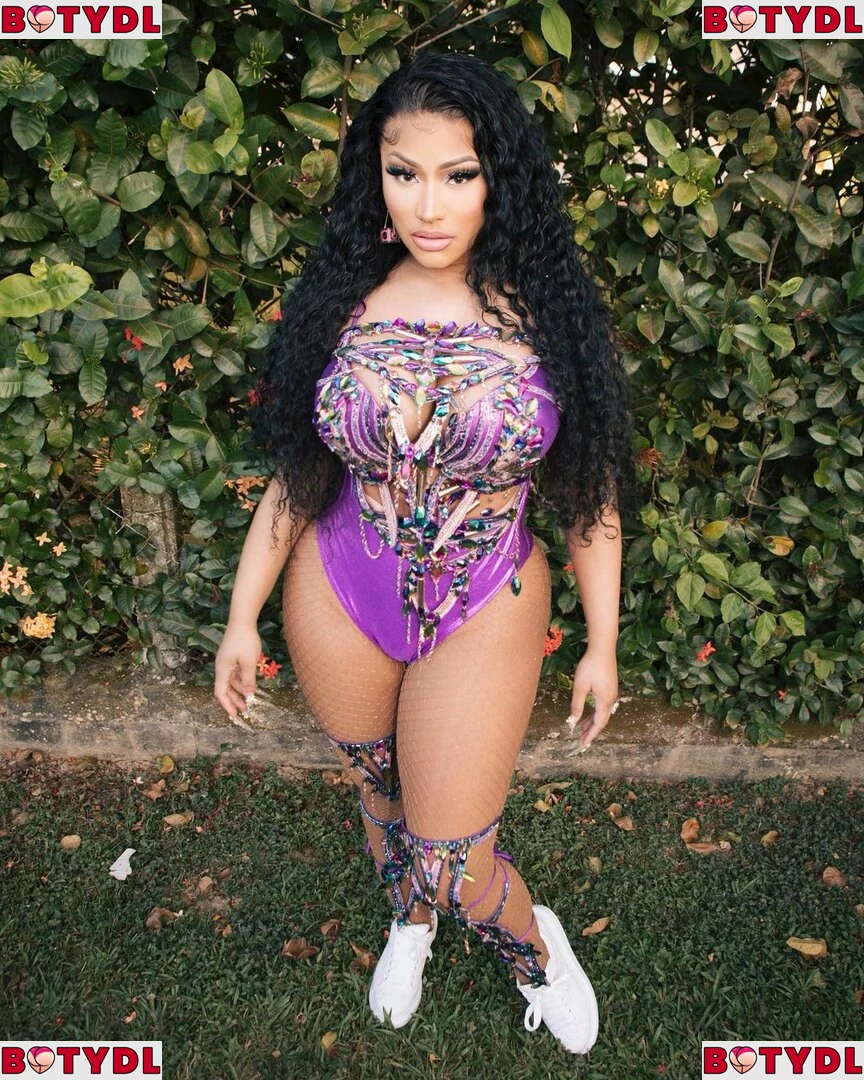 Nicki Minaj Onlyfans Photo Gallery 