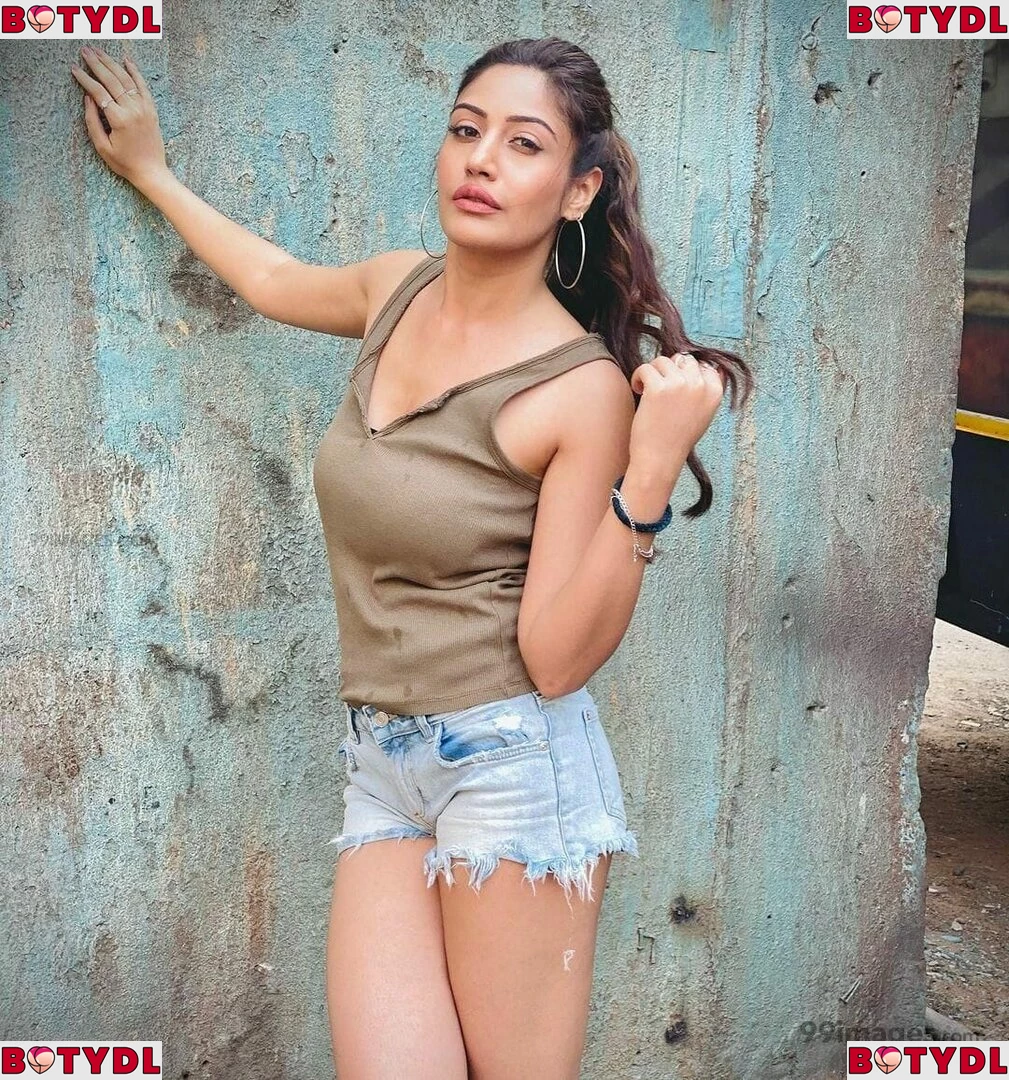 Surbhi Chandna Onlyfans Photo Gallery 