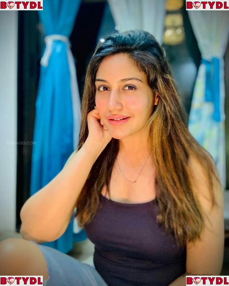 Surbhi Chandna Onlyfans Photo Gallery 