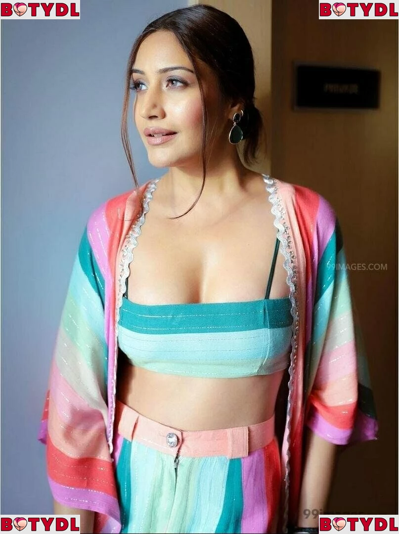 Surbhi Chandna Onlyfans Photo Gallery 