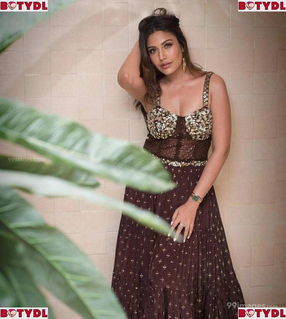 Surbhi Chandna Onlyfans Photo Gallery 