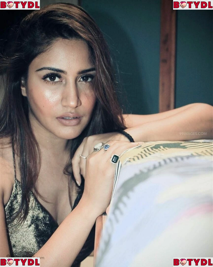 Surbhi Chandna Onlyfans Photo Gallery 