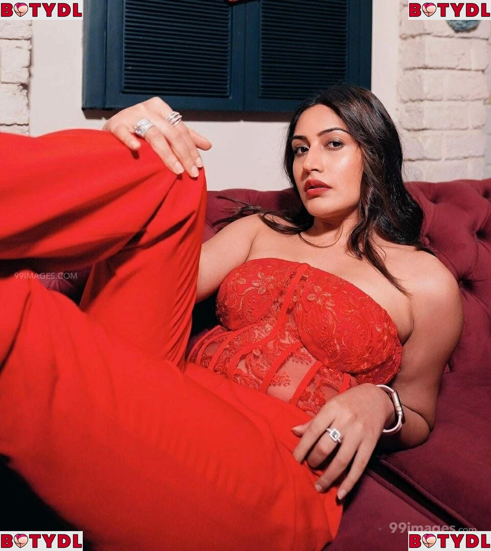 Surbhi Chandna Onlyfans Photo Gallery 