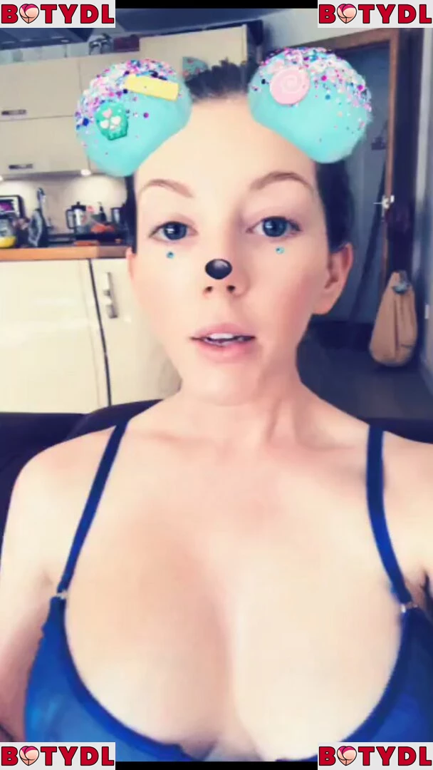 Katherine Ryan Onlyfans Photo Gallery 