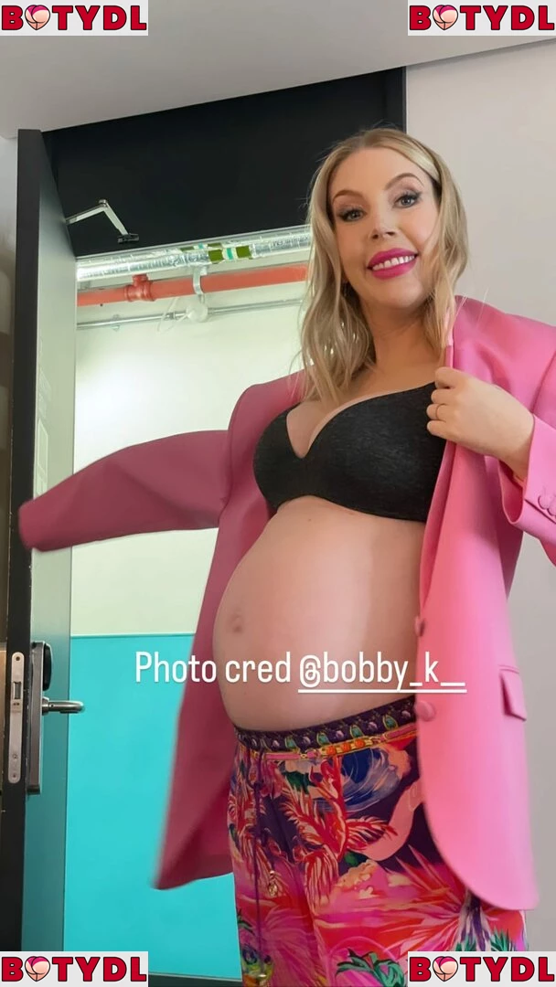 Katherine Ryan Onlyfans Photo Gallery 