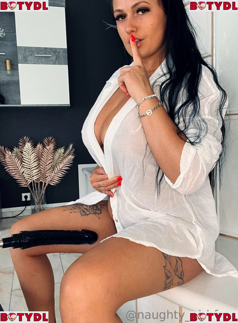 naughty_girl-free Onlyfans Photo Gallery 