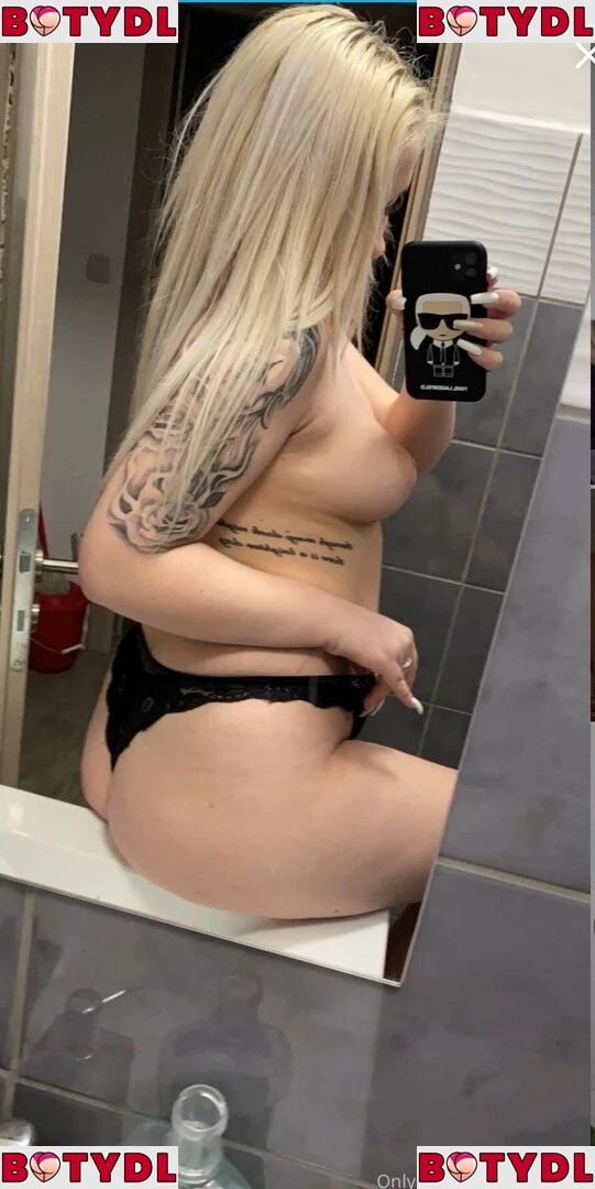 eveliinngy Onlyfans Photo Gallery 