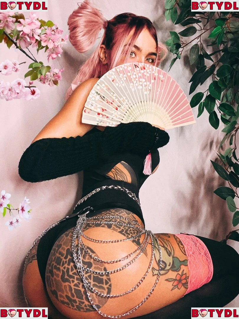 Fishball Suicide Onlyfans Photo Gallery 