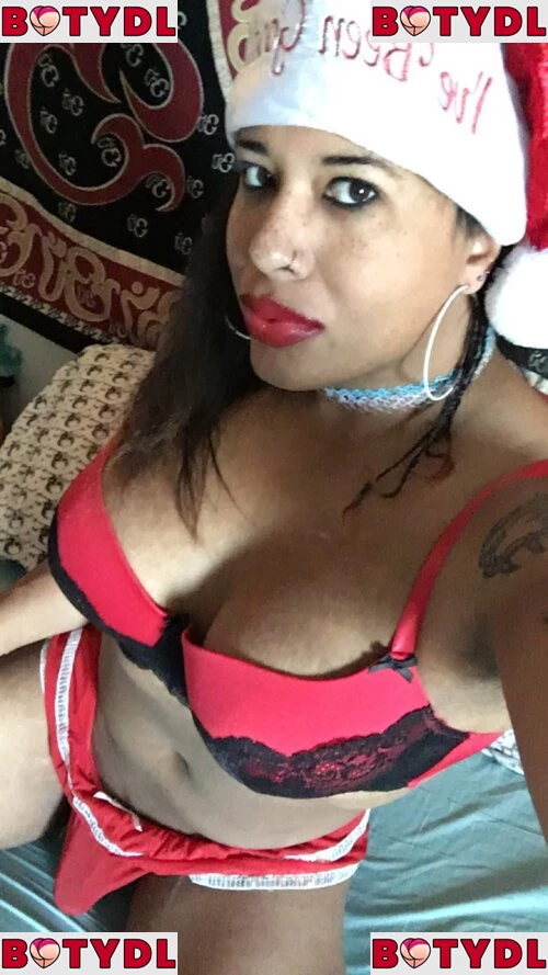 Nyla Rose Onlyfans Photo Gallery 