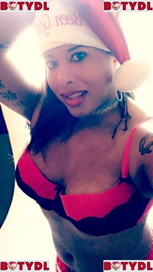 Nyla Rose Onlyfans Photo Gallery 