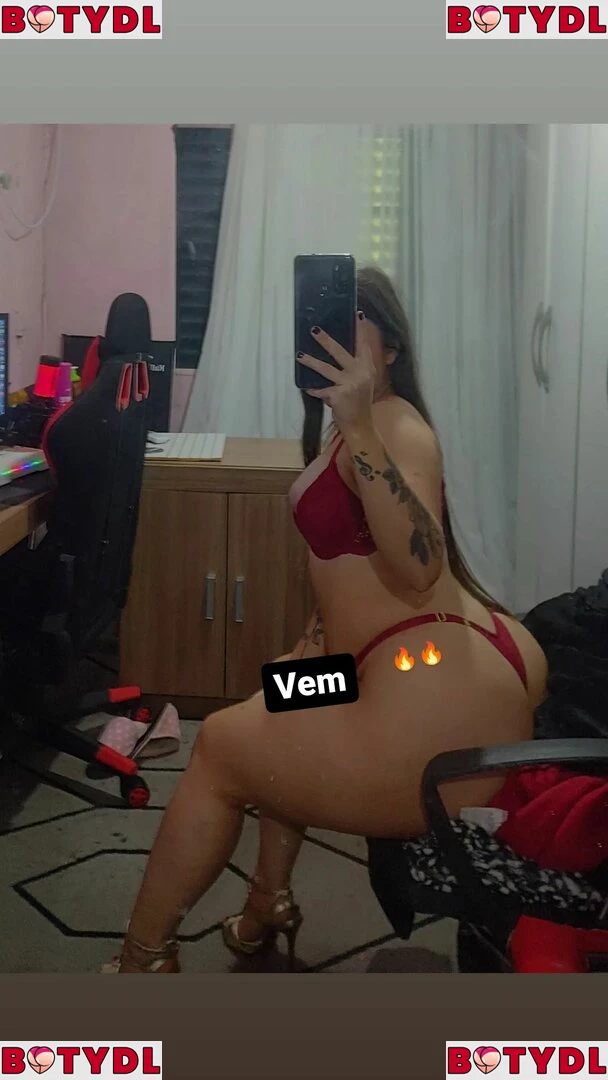 Hellen Silveira Onlyfans Photo Gallery 